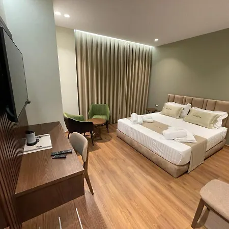 White Crown Hotel